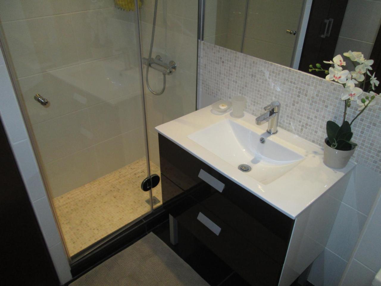 Fortuna Complex Alexander Services Apartments 반스코 외부 사진